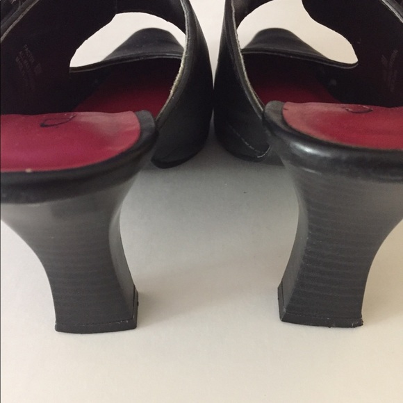 Chinese Laundry Black Slip On Size 6 - Picture 5 of 7